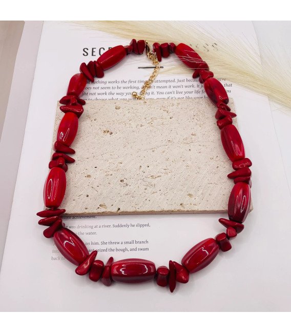 COLLAR ROJO