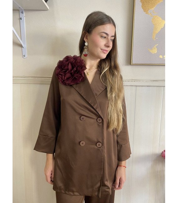 traje chaqueta satinado