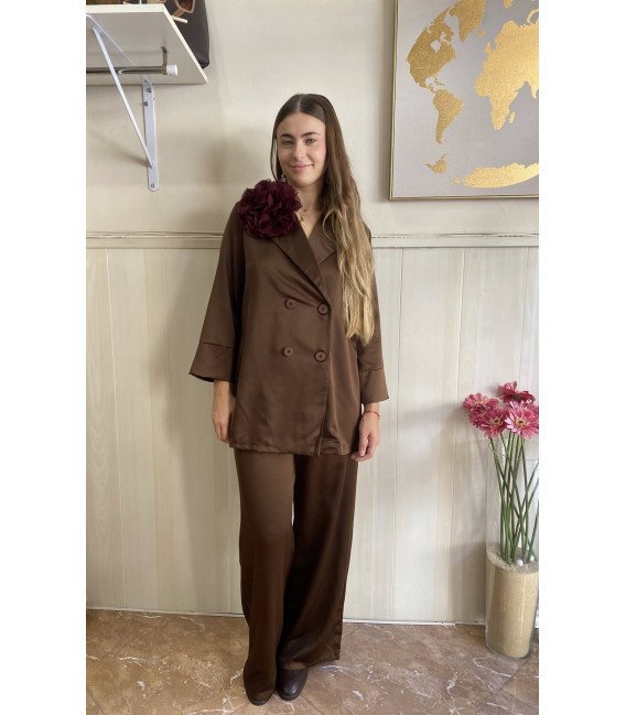 traje chaqueta satinado