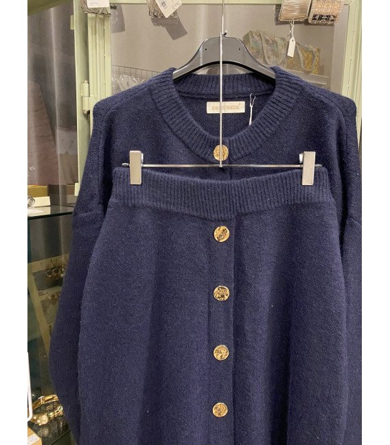 CONJUNTO LANA BOTONES DORADOS