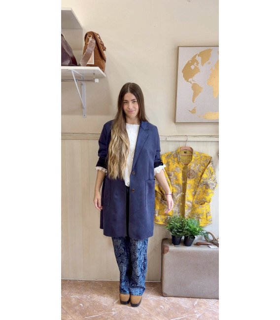 PANTALON VAQUERO ROSAS